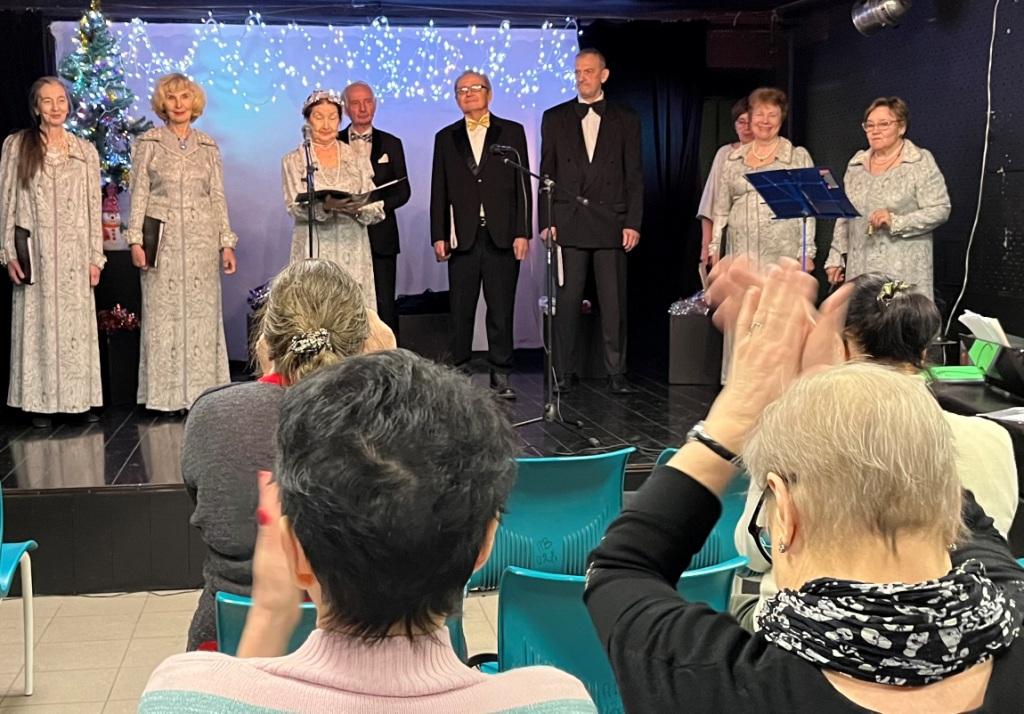 Выступление ансамбля «Фантазия» на рождественском концерте