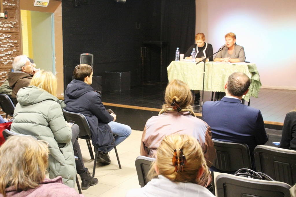 Встреча главы управы района Хамовники О.В.Шовгеня  с населением района.