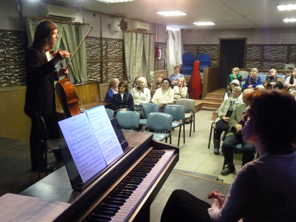 Творческий вечер Виктора Милосердова в Форпосте.