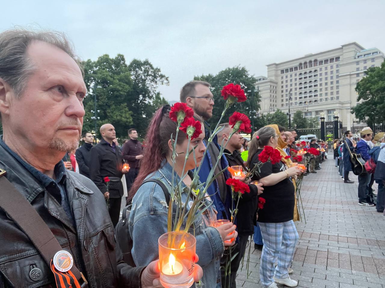 Гражданско-патриотическая акция «Вахта памяти - Вечный огонь».