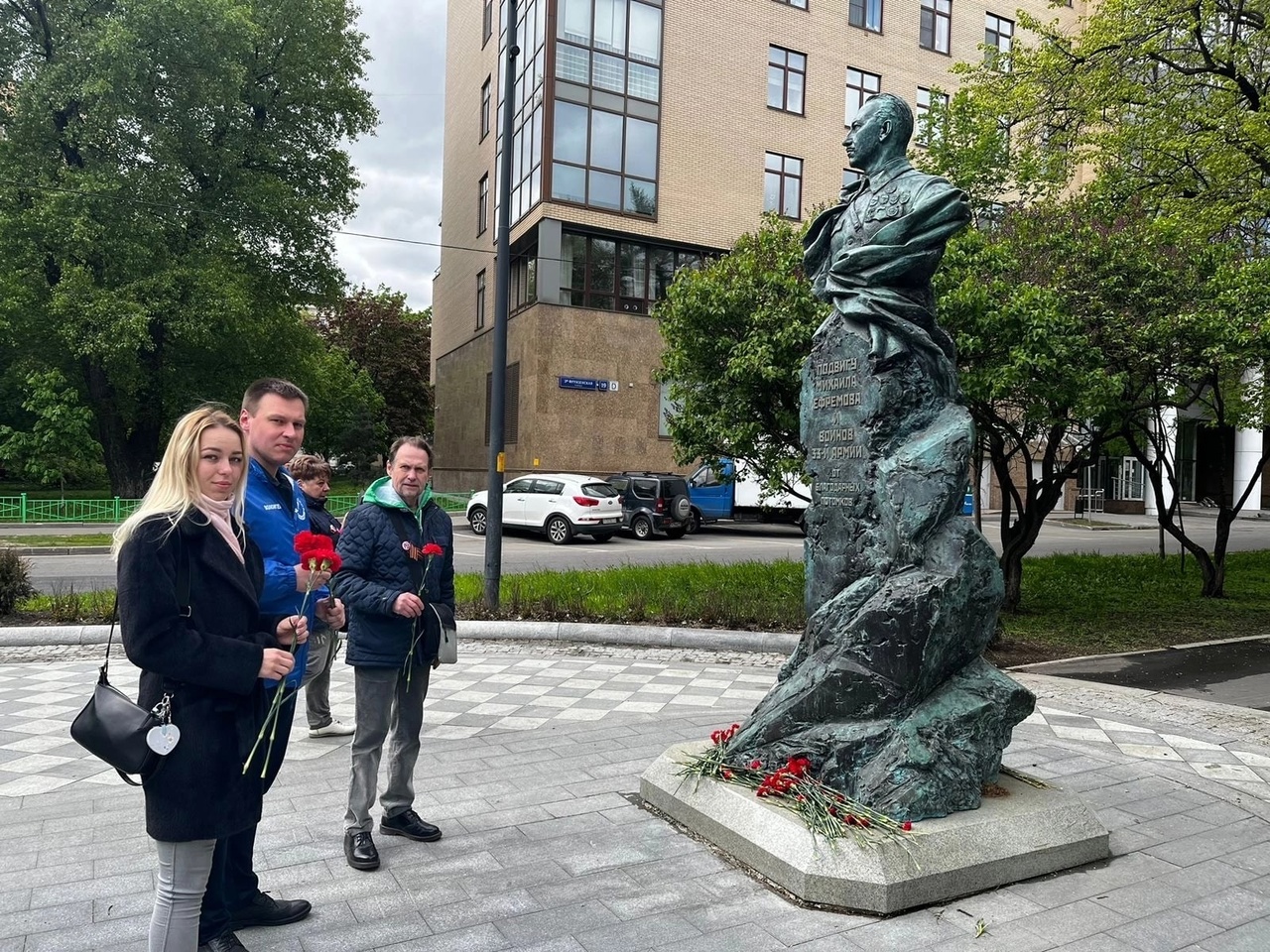 Акция сквере на 3-й Фрунзенской улице.