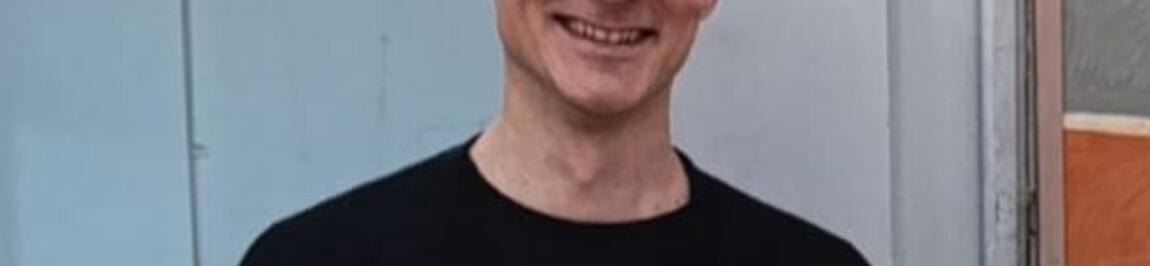 Поздравляем Андрея Степанова, художника и педагога, руководителя мастерской художественного творчества.