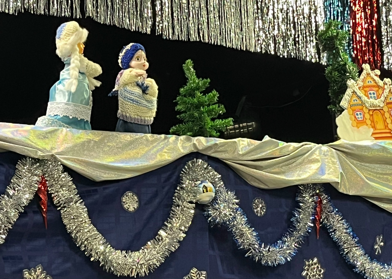 Новогодняя сказка кукольного театра 