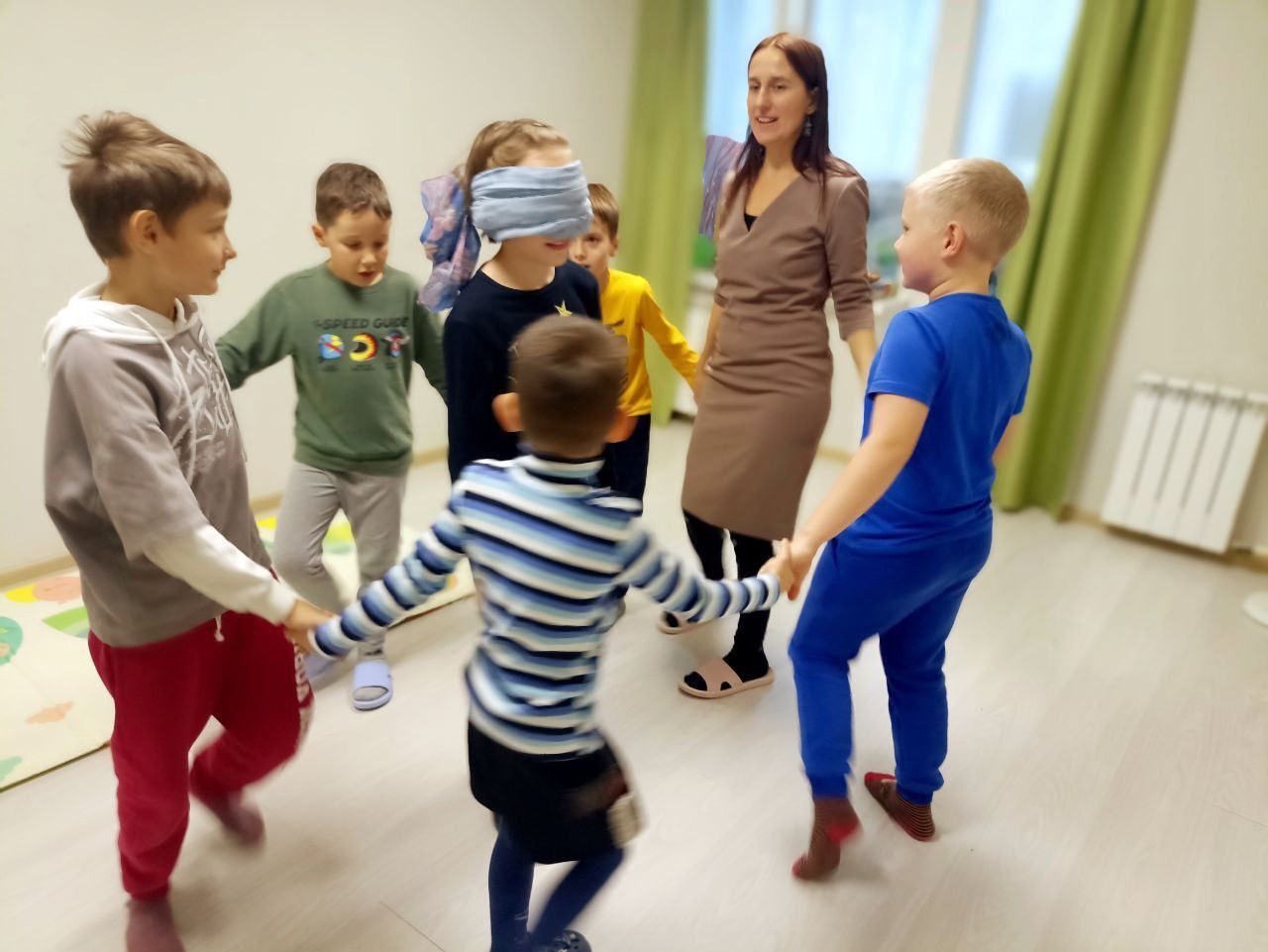 В клубе «Солнце в тебе» в районе Чертаново Южное, где работают сотрудники СПК «Форпост в Лужниках»