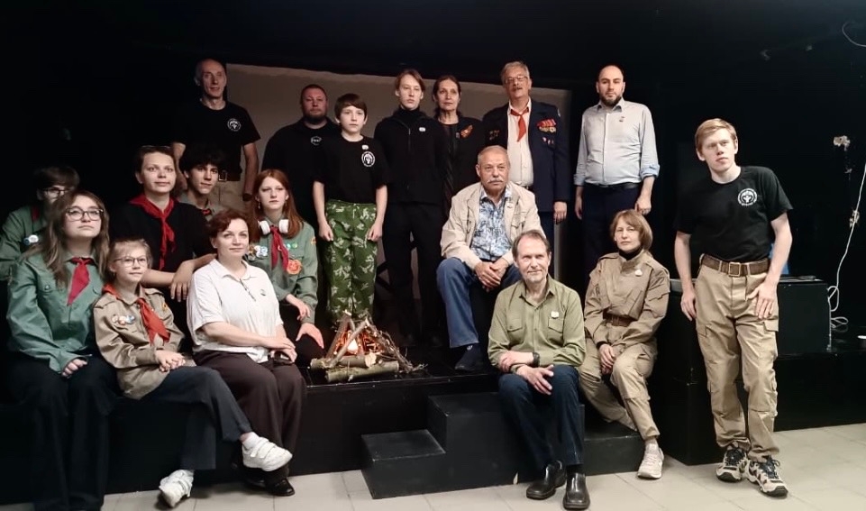 Участники патриотической акции «Вахта памяти-Вечный огонь» собрались в клубе «Форпост в Лужниках»